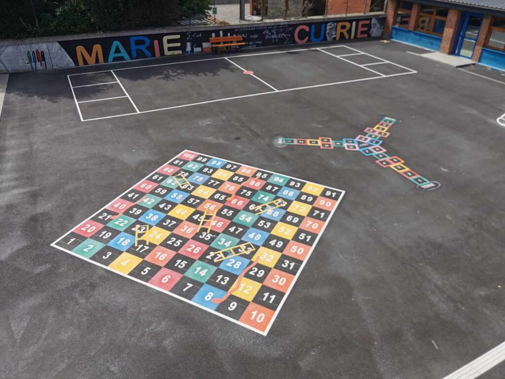 Jeux pour la cour de récréation, jeux thermocollés