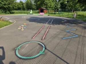 Jeux au sol cour de récré primaire